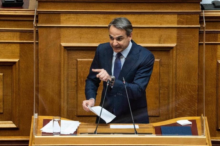 Greek parliament approves major arms deals with France