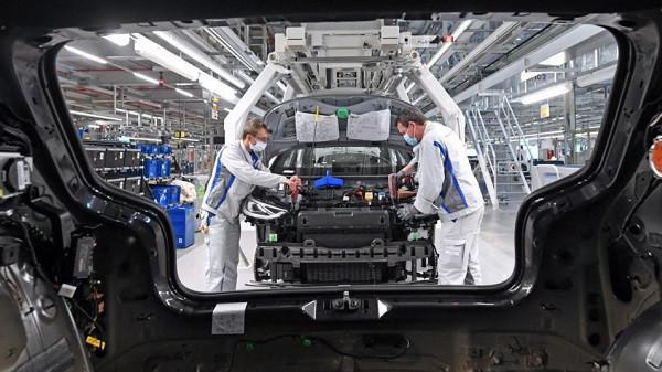 European supply constraints could last into 2023, IMF warns