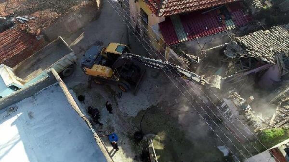 Owners of buildings at risk in Rize resist demolishment