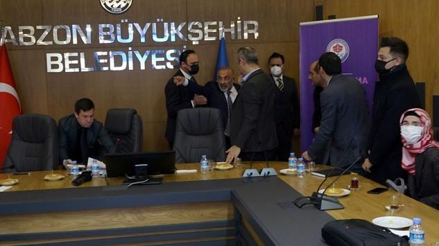 Brawl erupts at anger management meeting