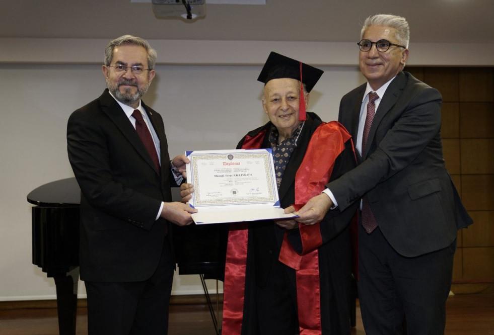 Turkey’s oldest university student receives diploma