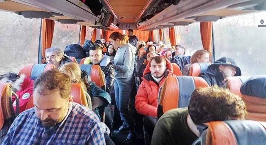 Turkey evacuating Turkish nationals from Ukraine via land