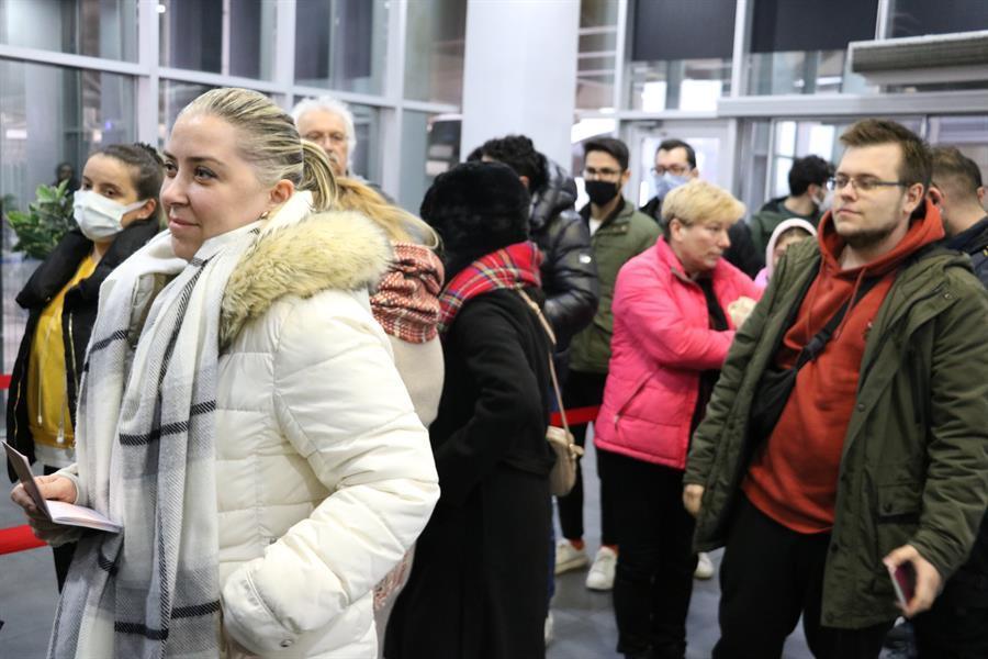 Turks in Kiev, Kharkiv evacuated via trains
