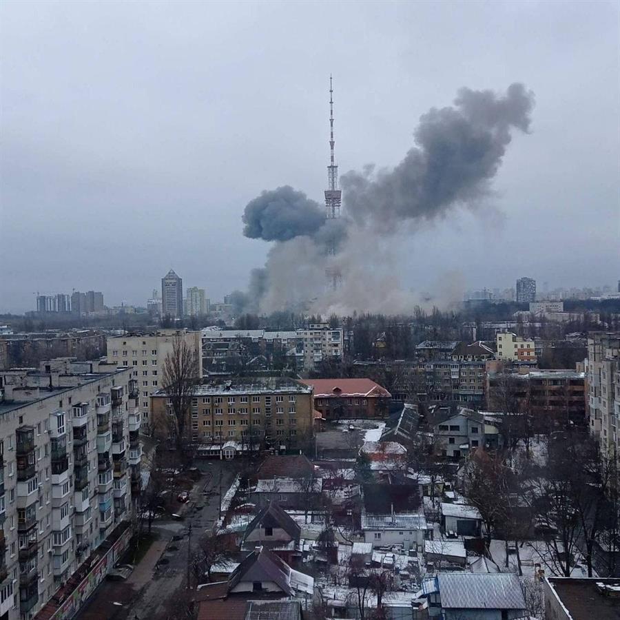 Fighting rages in Ukraine as Russian troops claim city