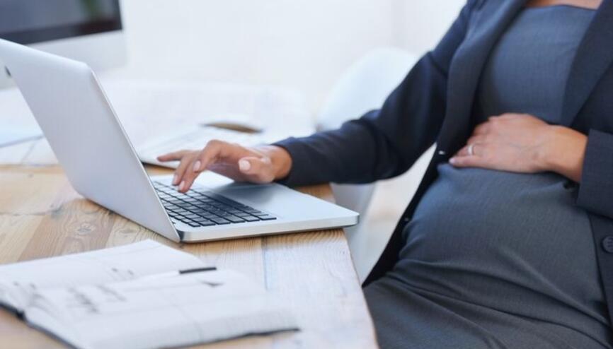 Women should work up until attaining motherhood, most Turks say