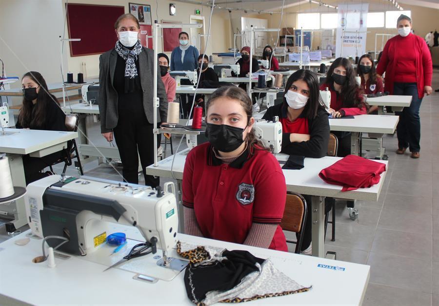 Textile industry preparing for ‘post-mask era’