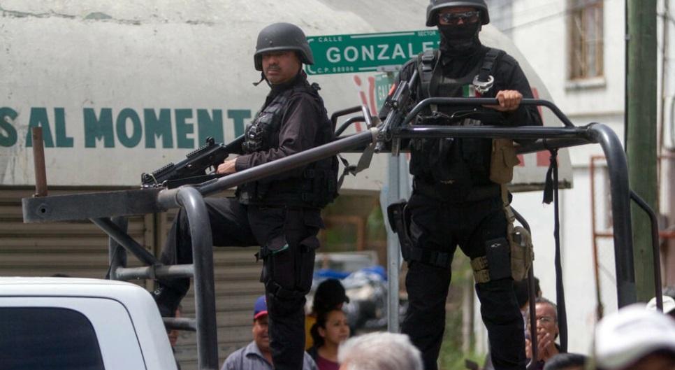 Mexican border shootings close US crossing after capo arrest