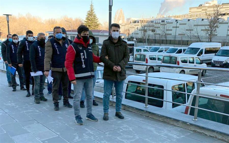 Dozens detained in FETÖ operations across Turkey