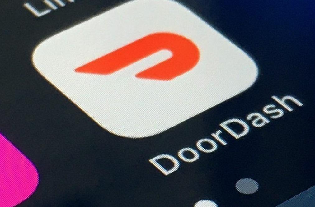 DoorDash paying back drivers to offset high gas prices