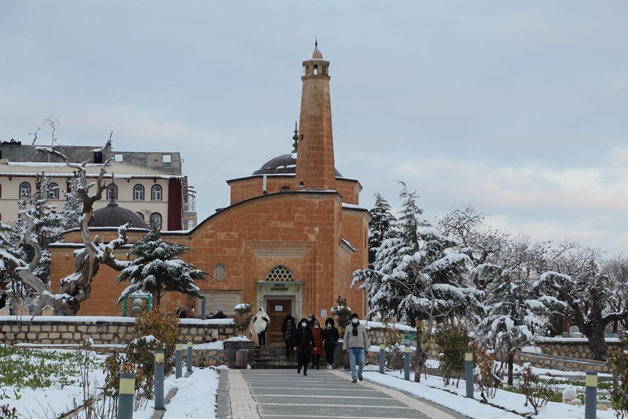 Clouds prevent ‘light incident’ at shrine