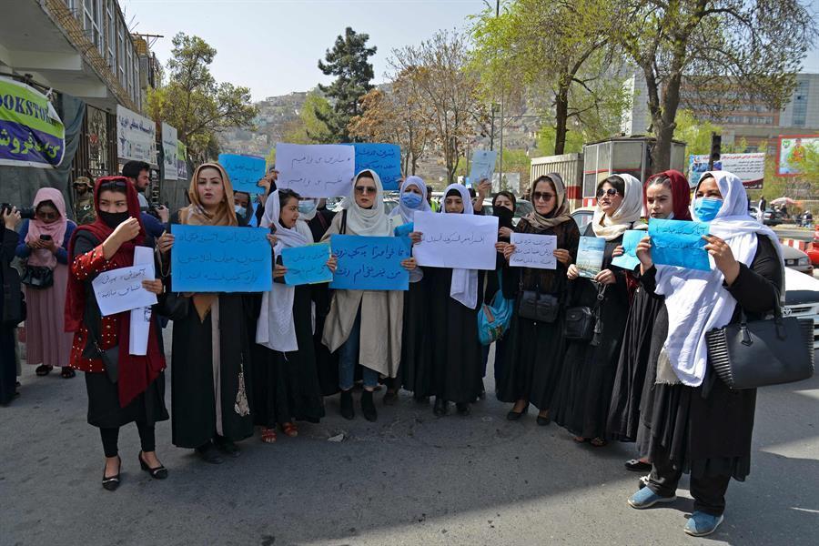 ’Open the schools’: Afghan girls protest in Kabul