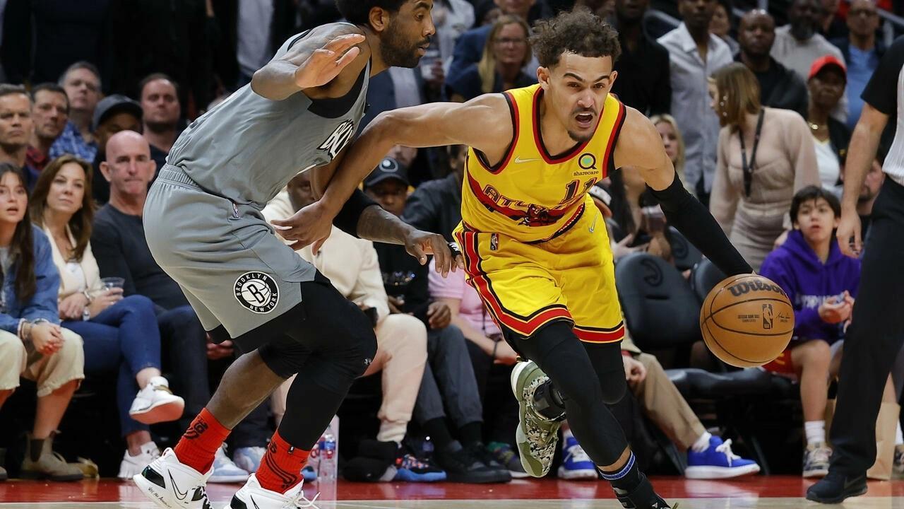 Hawks hold off Nets despite Durants 55, Warriors into playoffs