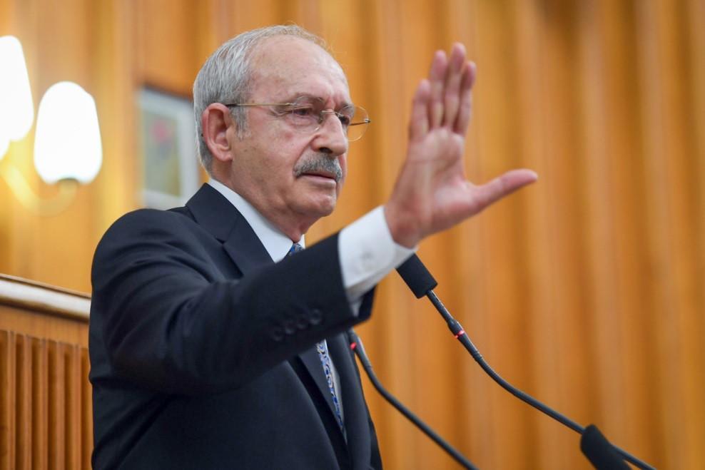 Mayors must reach out to people: CHP leader