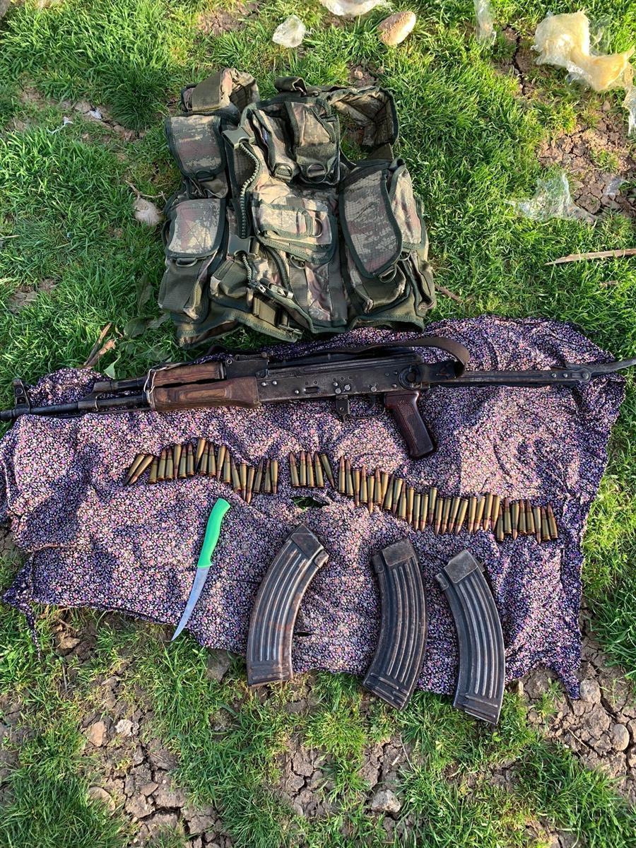 Turkey detains former HDP party officials for PKK links