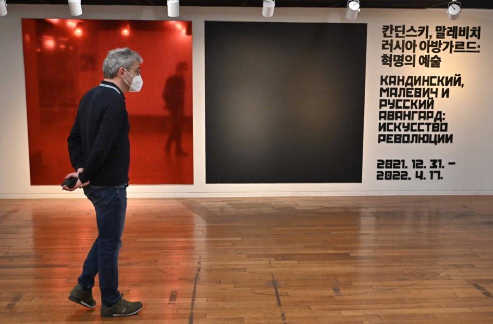 Loaned Russian paintings stuck in Seoul due to sanctions