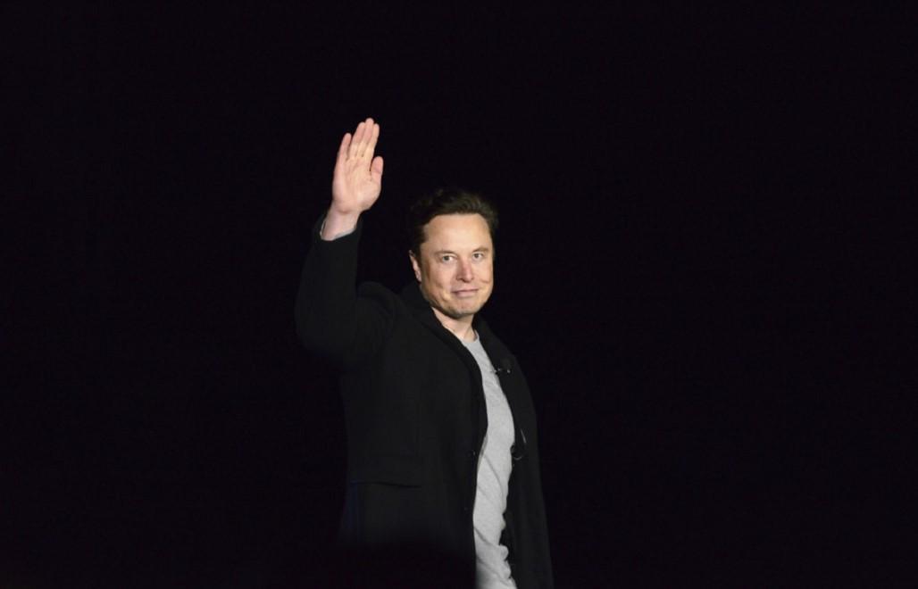Shareholders await Musk’s next move in Twitter takeover bid