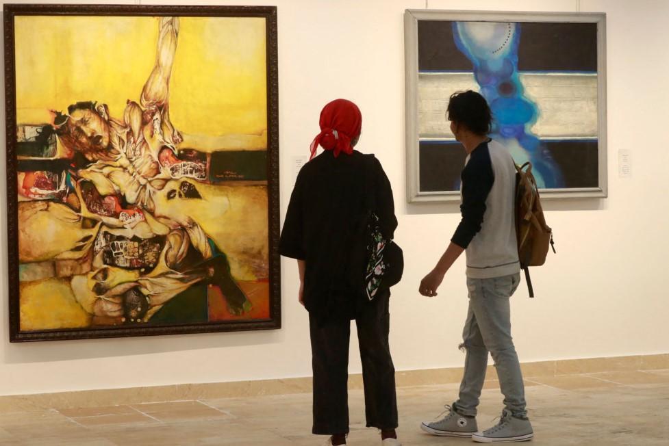Iraq exhibits restored art pillaged after invasion