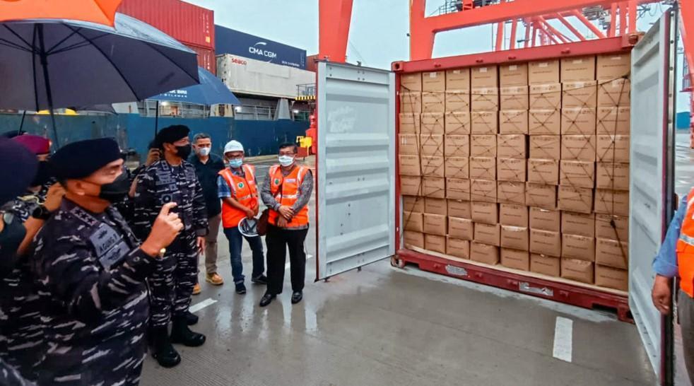 Indonesia seizes tanker over palm oil export ban violation