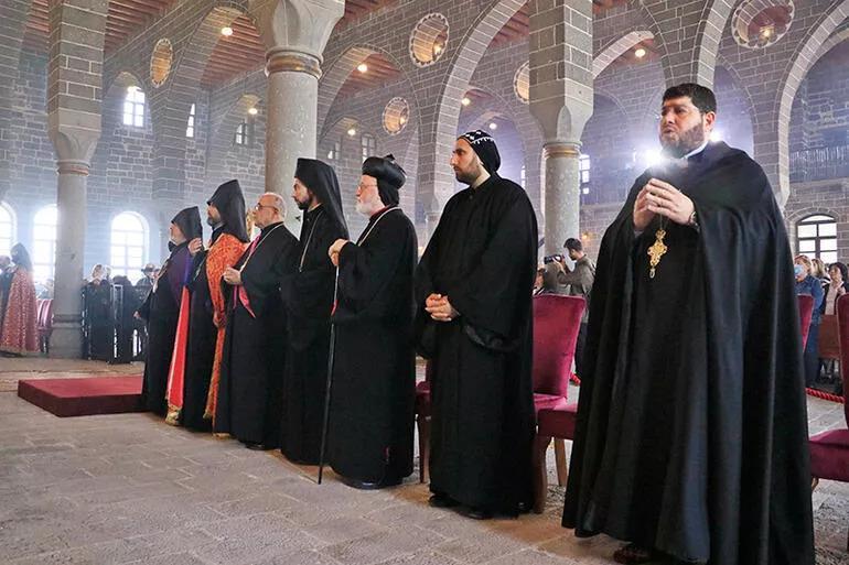 First mass in two decades held in church with no congregation
