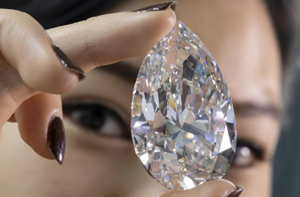 Egg-sized diamond fetches over $21 mln
