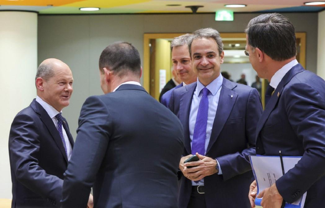 Greek PM complains about Turkey to Scholz after Biden