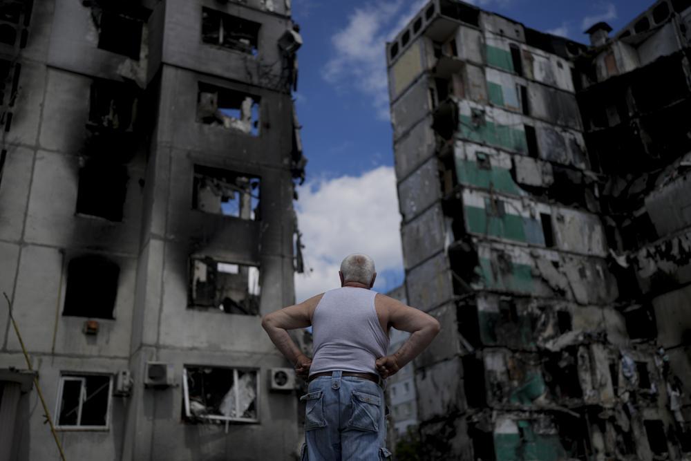 Russian missiles strike Kiev, shattering sense of calm