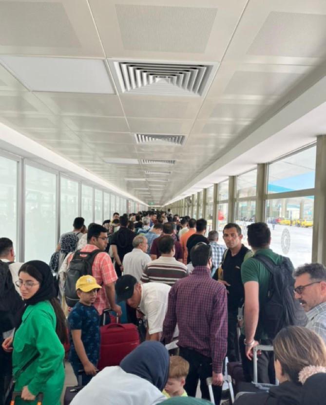 Iranian tourists flock to Van, filling hotels