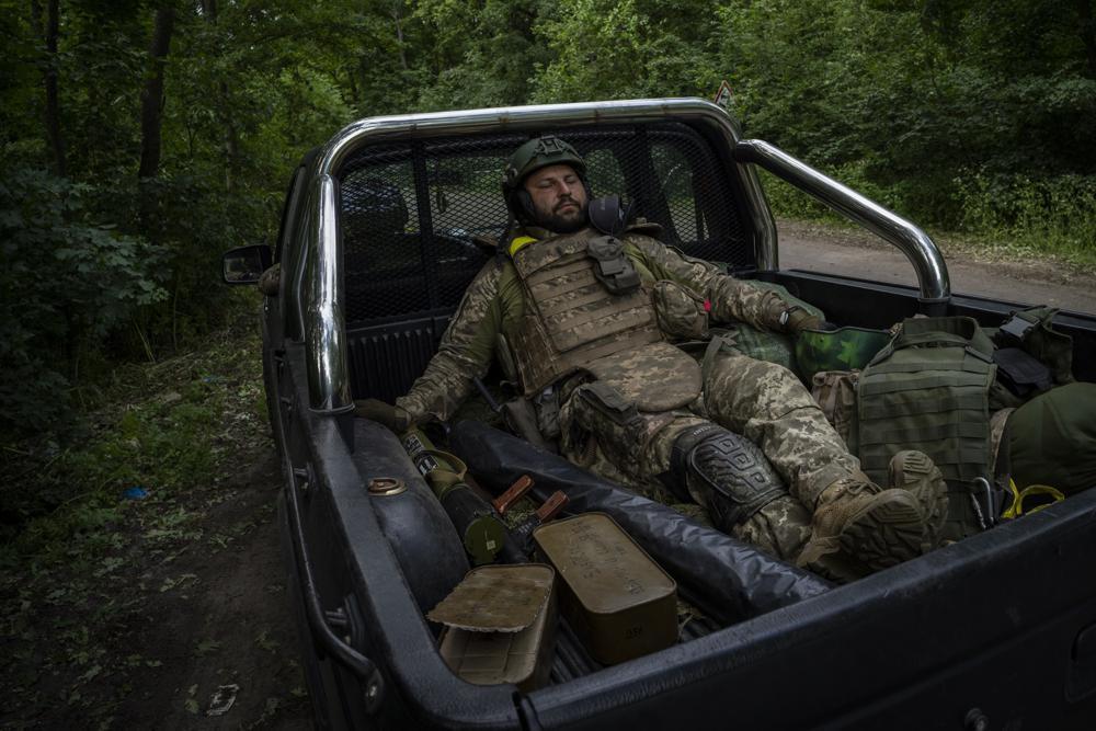 Putin warns West against sending arms; Kiev hit by missiles