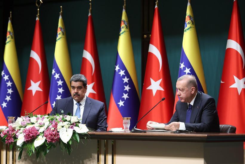 President Erdoğan meets Venezuelan counterpart