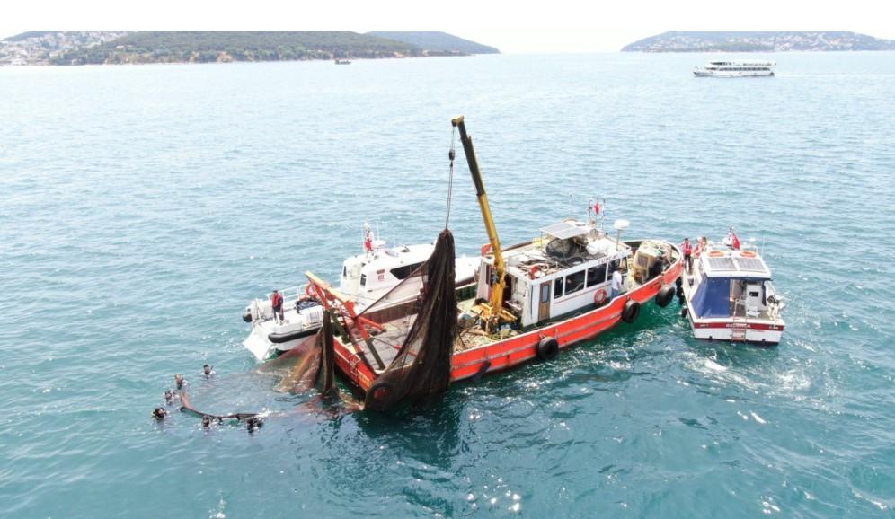 Largest-ever ghost net removed from Marmara Sea