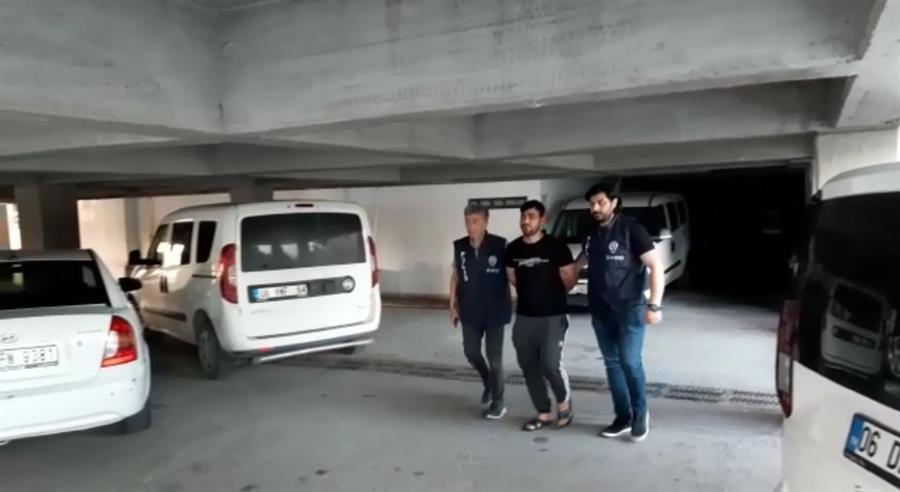 Two ISIL suspects sought with red notice detained
