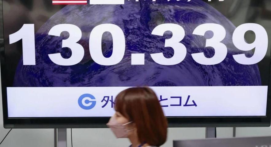 US multinationals grapple with soaring dollar