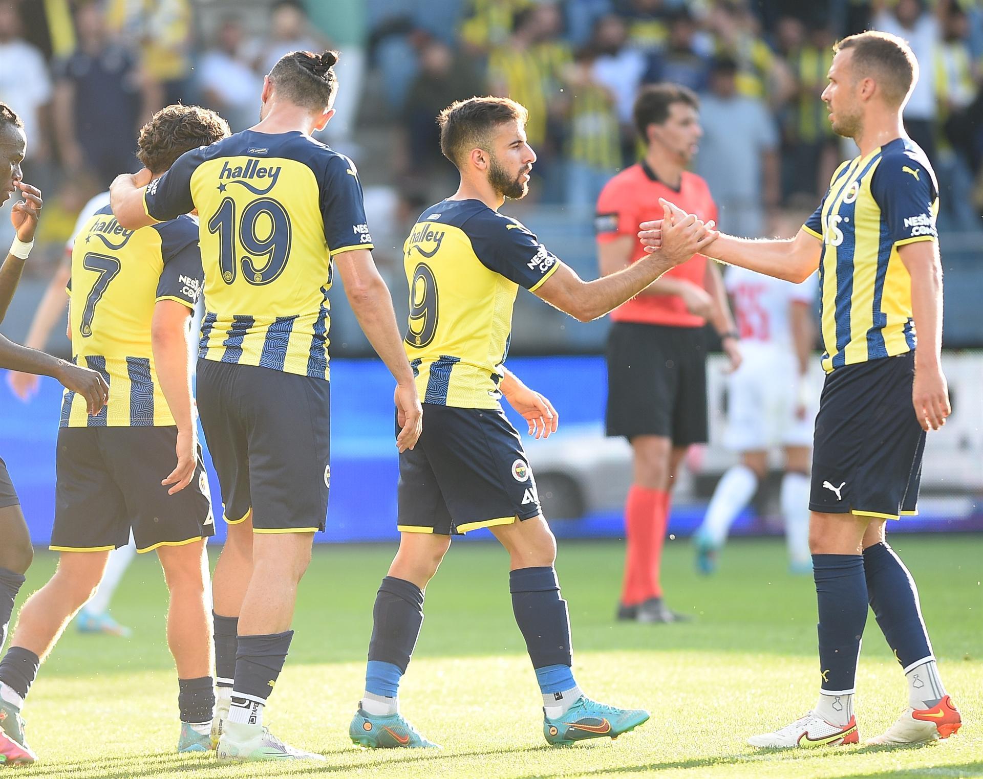 Fenerbahçe Mol Fehervar maçından en özel fotoğraflar Son Dakika