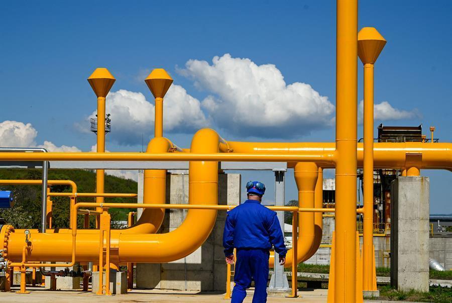 EU nears deal to ration gas amid Russian cut-off fears