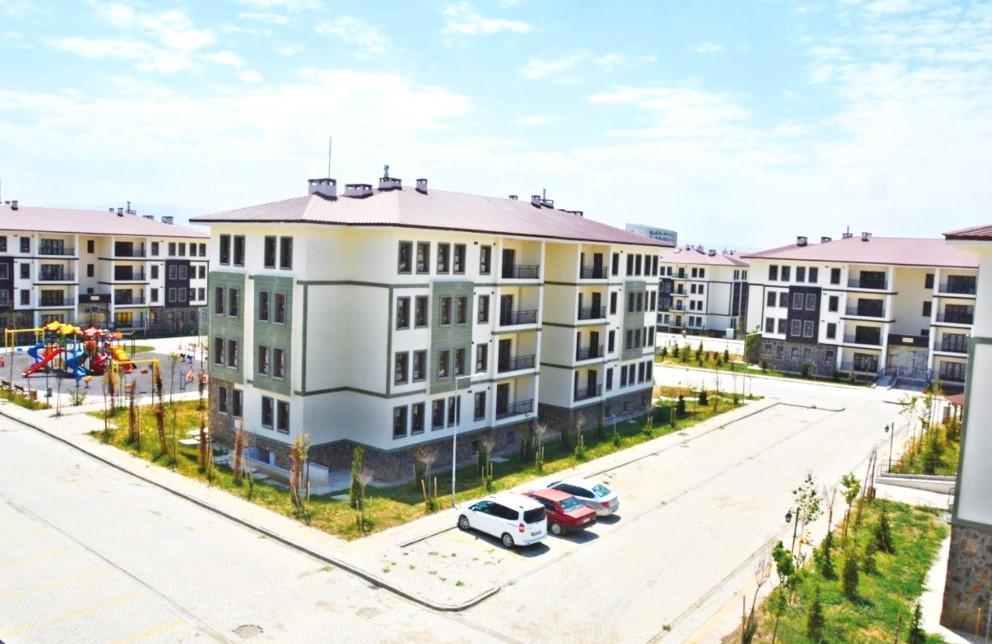 Government to announce major public housing project
