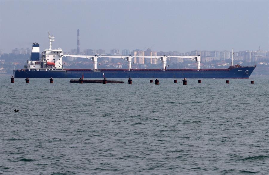 First ship carrying Ukrainian grain set out from Odesa port