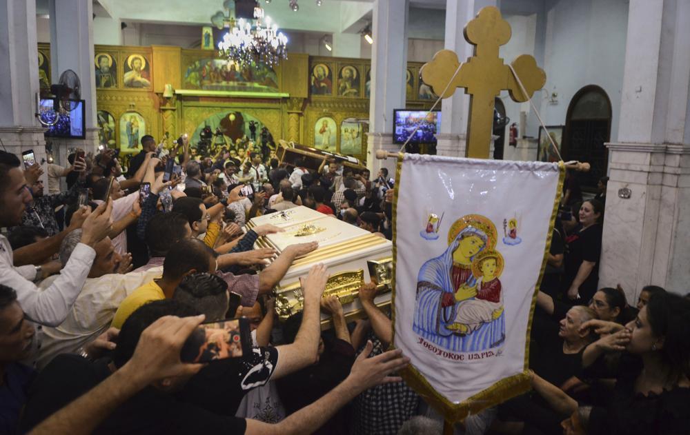 Anger flares at slow response to deadly Cairo church fire