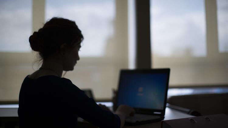 Back-to-school shopping boosts computer sales
