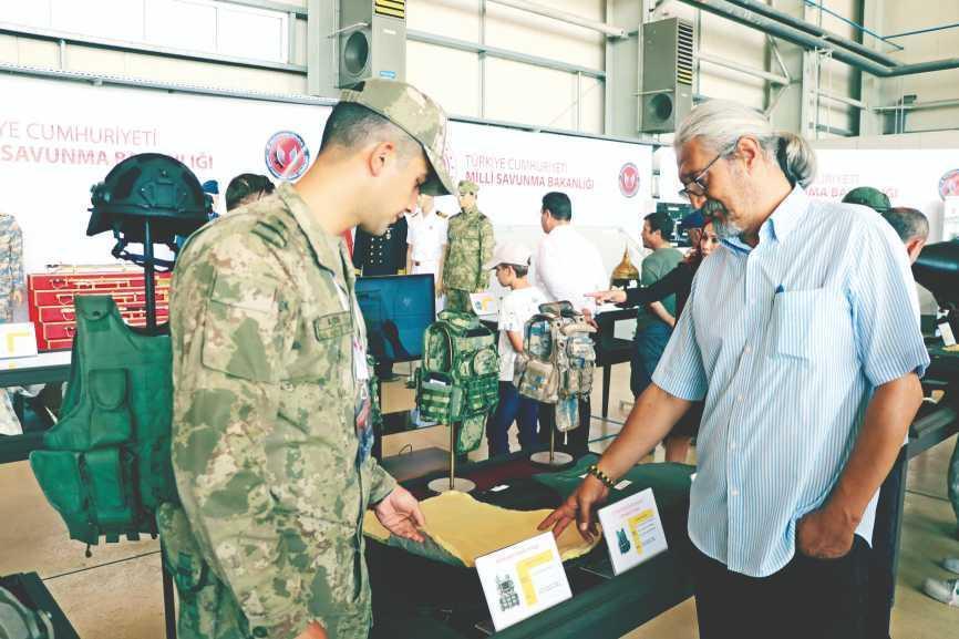 Military expo opened to commemorate Great Offensive