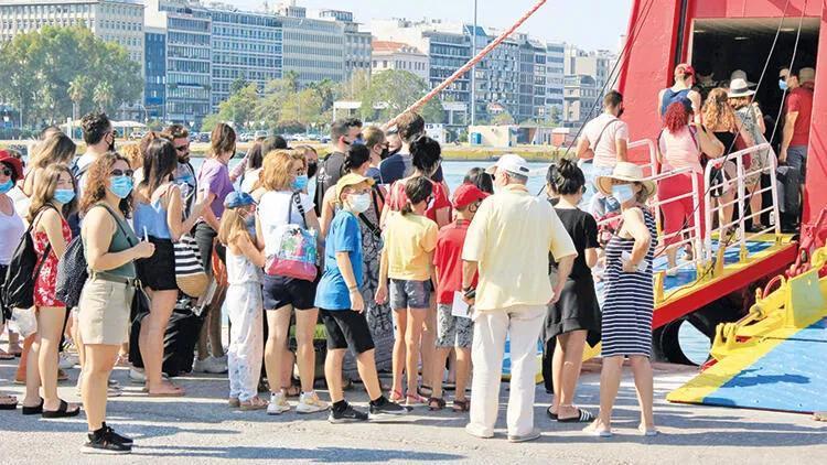 Ferry services between İzmir, Thessaloniki to start in September