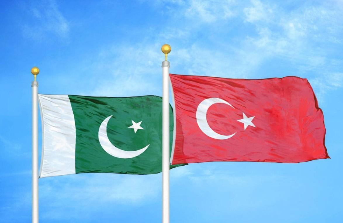 Türkiye begins aid campaign for flood-hit Pakistan: Minister