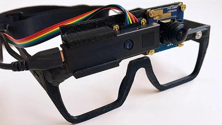 Woman invents ‘assistant glasses’ for visually impaired