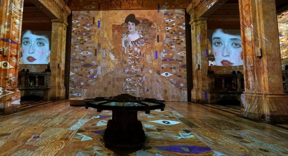 Immersive digital art show continues in New York