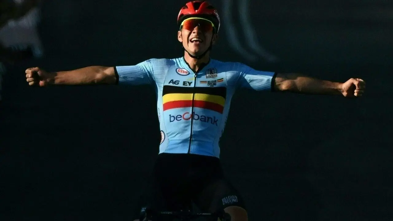 Evenepoel goes solo to win road race world title