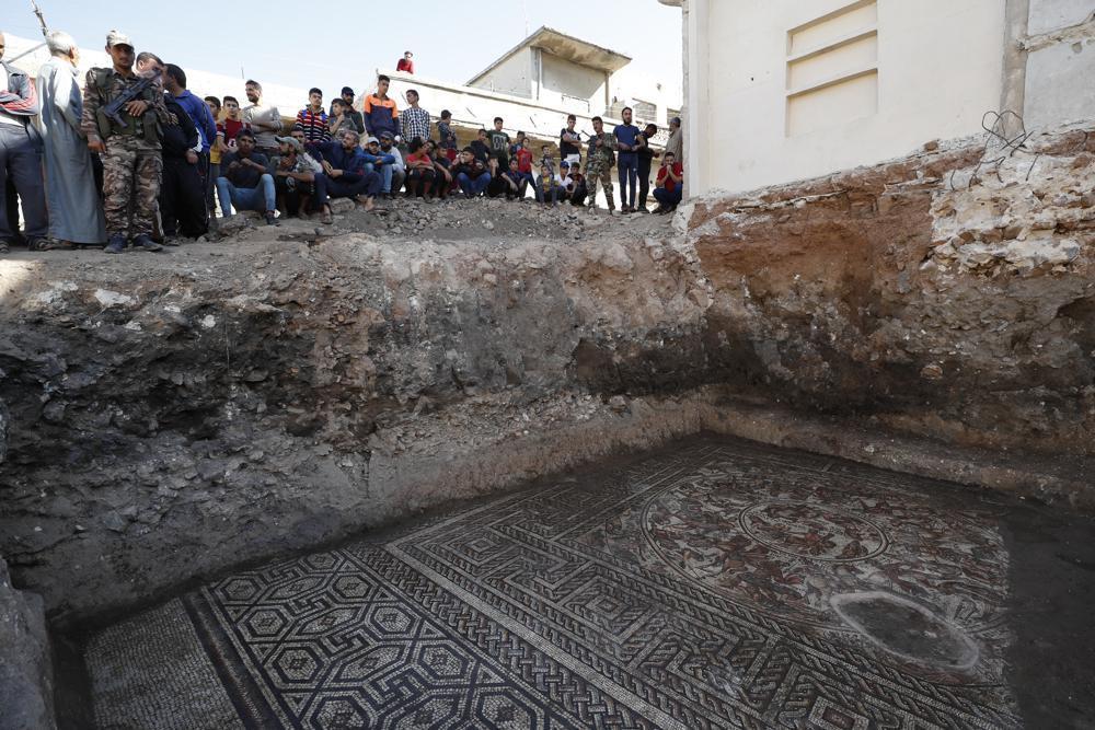 Syria digs up ‘rare’ Roman mosaic in former rebel stronghold