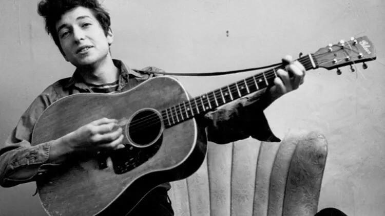 New glimpse into Bob Dylan book see artist riff on songwriting