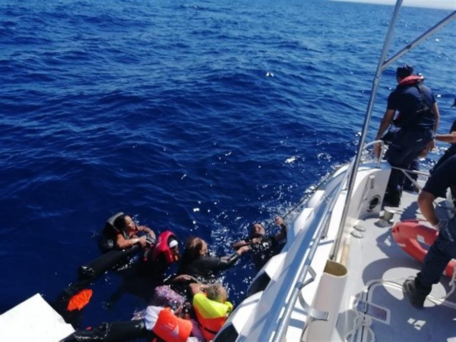 67 migrants pushed back by Greece rescued