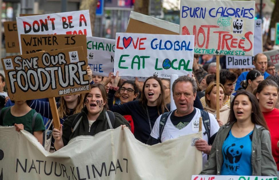 EU urges ‘ambitious’ climate targets