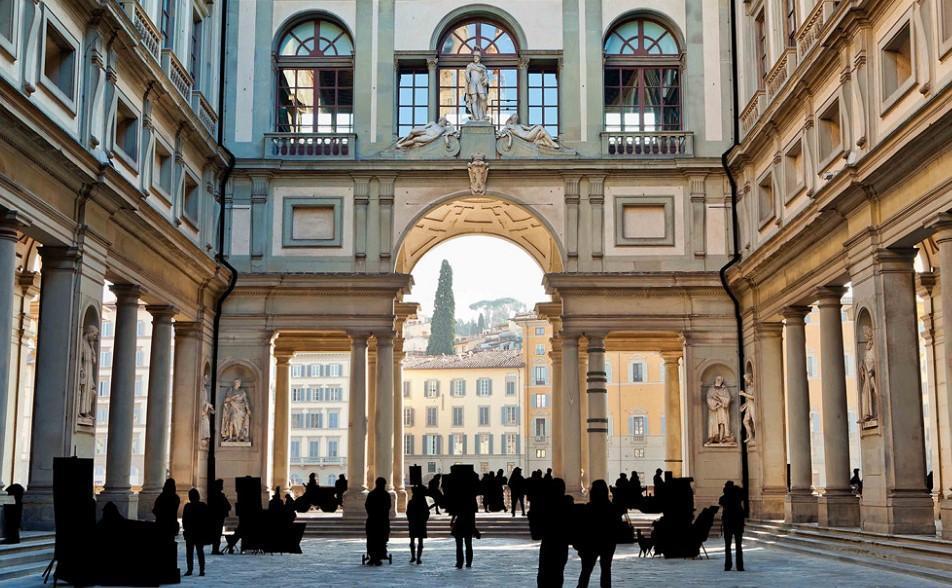 Italy’s culture minister scolds museum for closing on busy day