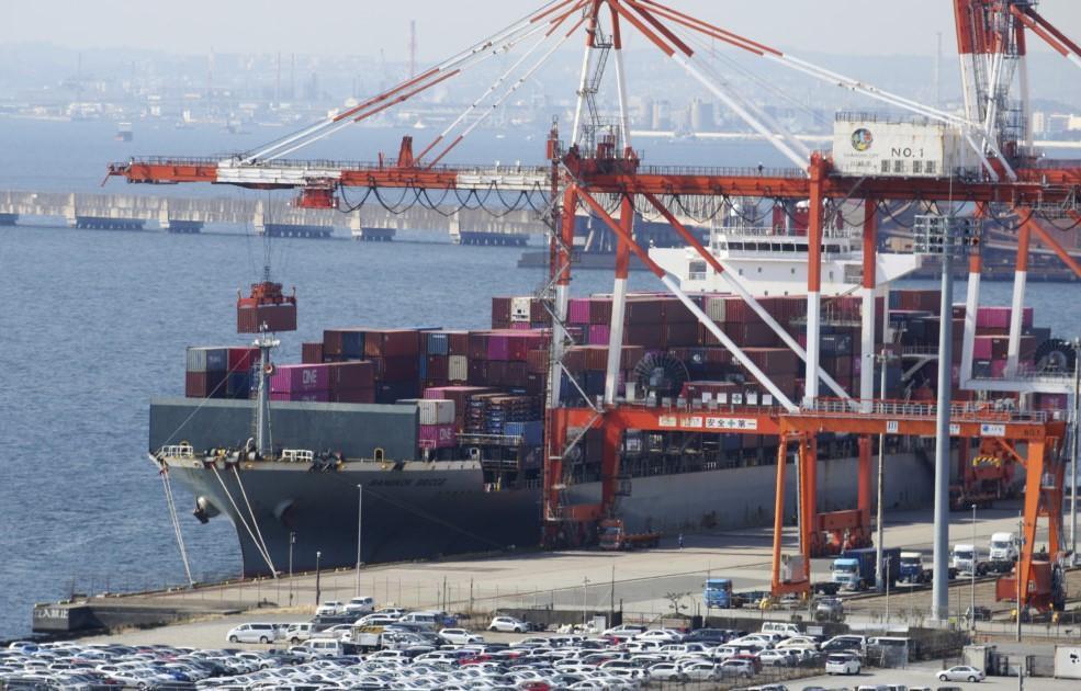 Japan racks up trade deficit as exports, imports hit records